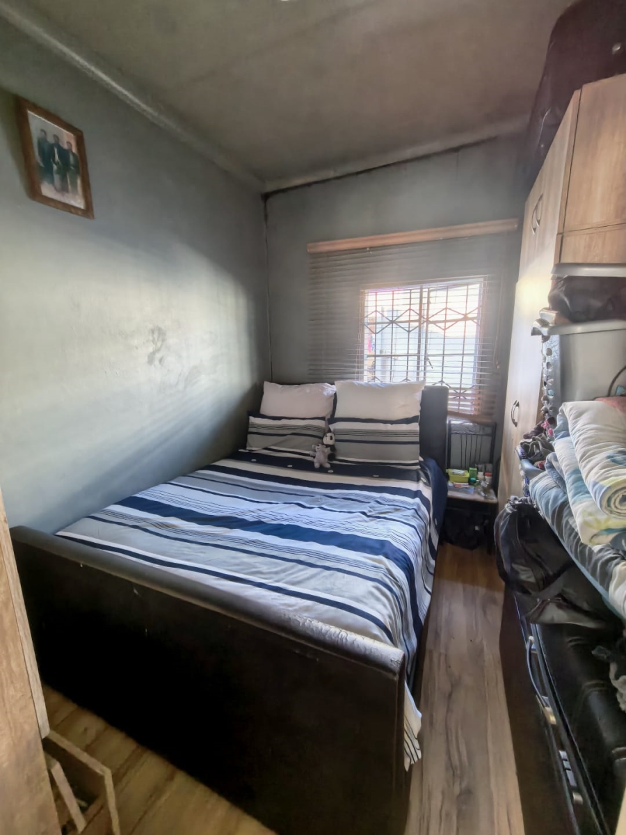 2 Bedroom Property for Sale in Pelican Park Western Cape